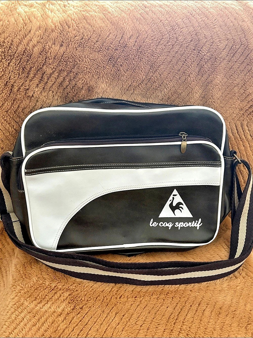 Le Coq Sportif Shoulder Bag Chocolate Brown & White